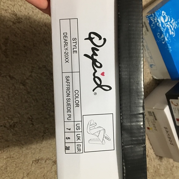 ❌SOLD❌Mustard Yellow Crisscross Open Toe Chunky Platform - Picture 3 of 7